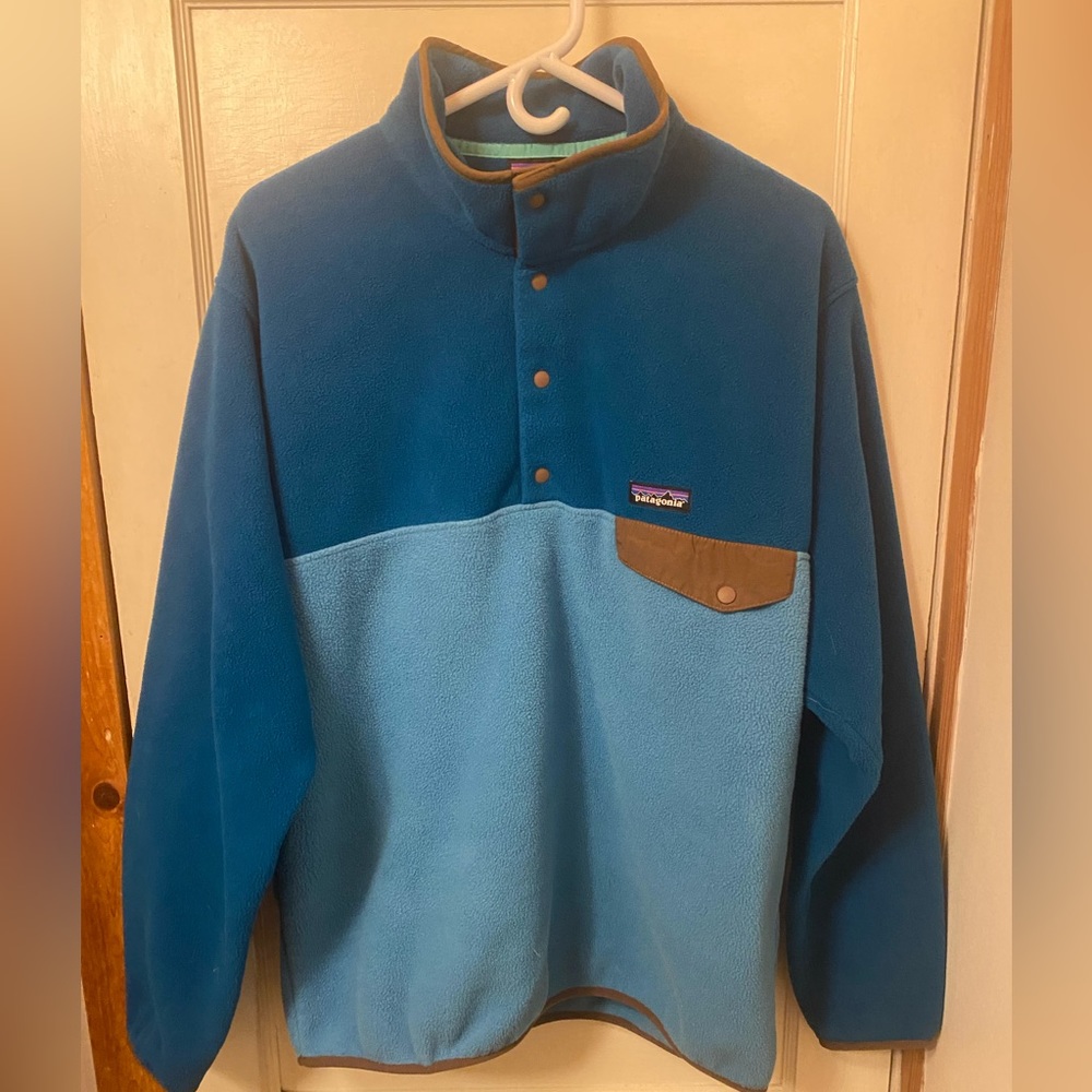 Two toned Blue Synchilla Men’s Patagonia Fleece - Large